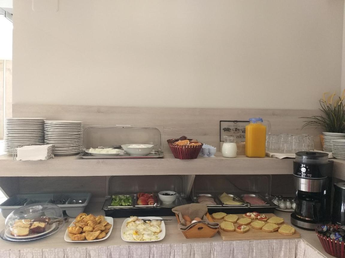 Troulis Seaside Aparthotel Amoudara  Bagian luar foto