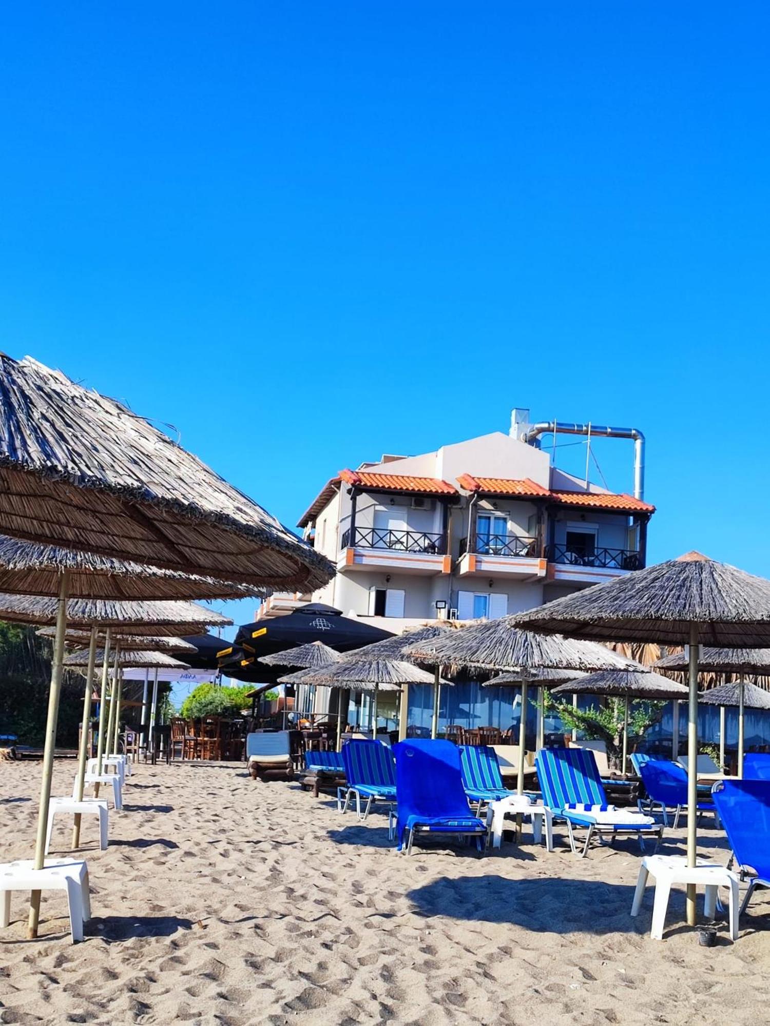 Troulis Seaside Aparthotel Amoudara  Bagian luar foto